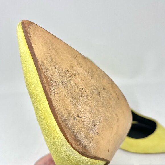 ** RAYE By REVOLVE Tia Yellow Suede Heels Size 38.5/ 8 - Picture 11 of 11